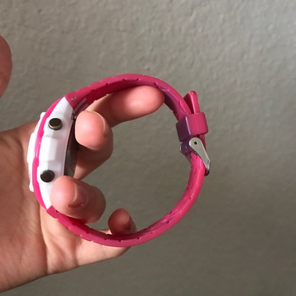 Watch - Picture 2 of 5
